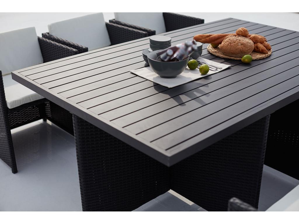 Set di mobili da esterno in vimini intrecciato in resina nera